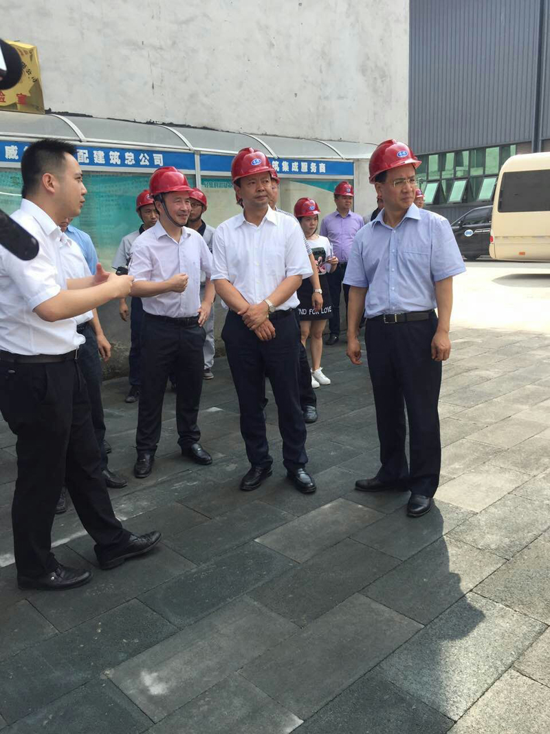 馬波到川威集團(tuán)調(diào)研時強(qiáng)調(diào)