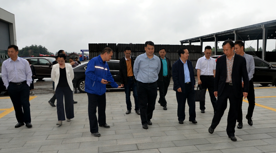 市委常委劉先偉一行到川威開展人才調(diào)研工作(圖2) 市委常委劉先偉一行到川威開展人才調(diào)研工作(圖2)