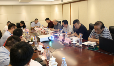 中鐵八局現(xiàn)代物流公司董事長熊渝中蒞臨集團進行業(yè)務交流