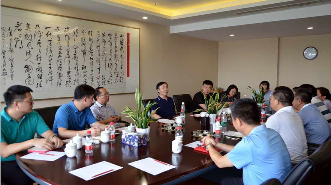 王勁董事長赴成都龍港鋼材交易中心考察調(diào)研(圖2) 王勁董事長赴成都龍港鋼材交易中心考察調(diào)研(圖2)