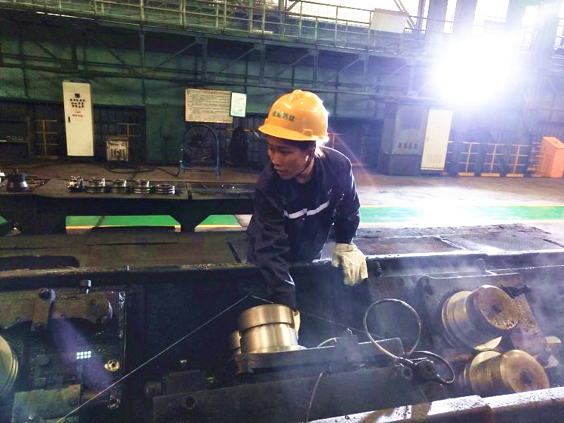 47萬噸——用精彩的細(xì)節(jié)鑄就壯觀全局的故事(圖12) 47萬噸——用精彩的細(xì)節(jié)鑄就壯觀全局的故事(圖12)