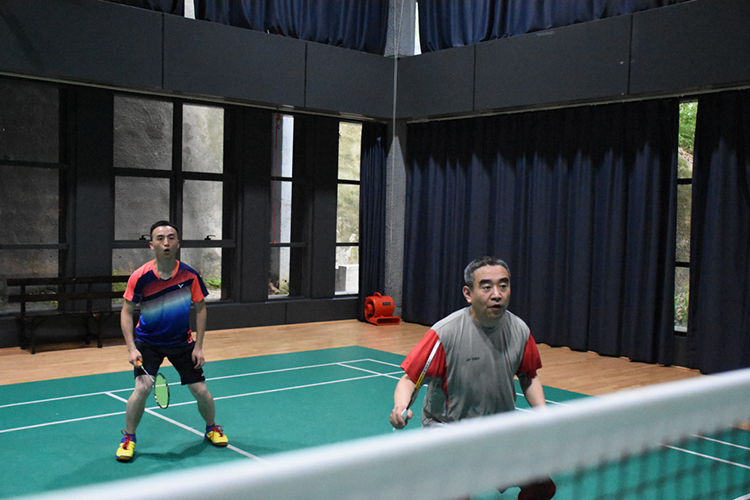 國網(wǎng)內(nèi)江供電公司總經(jīng)理賀軍一行蒞臨川威連界區(qū)域考察交流(圖5)