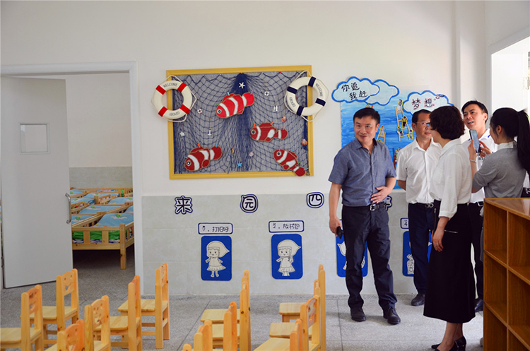 放飛夢想 快樂成長——威遠(yuǎn)縣競力學(xué)校隆重舉行木蘭苑幼兒園開園典禮(圖2) 放飛夢想 快樂成長——威遠(yuǎn)縣競力學(xué)校隆重舉行木蘭苑幼兒園開園典禮(圖2)