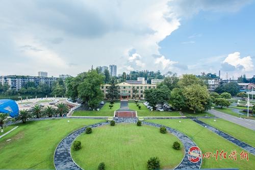 川威:向死而生鑄鐵魂(圖2) 川威:向死而生鑄鐵魂(圖2)