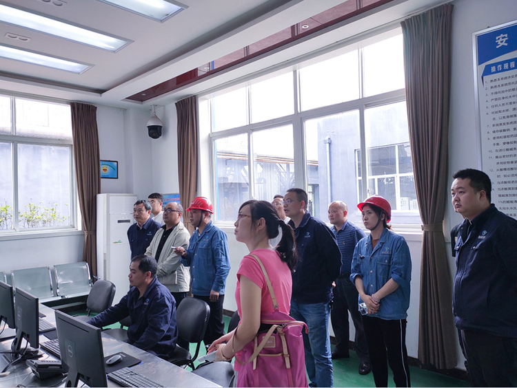 釩鈦科技順利通過(guò)國(guó)家生態(tài)環(huán)境部信訪檢查(圖1) 釩鈦科技順利通過(guò)國(guó)家生態(tài)環(huán)境部信訪檢查(圖1)