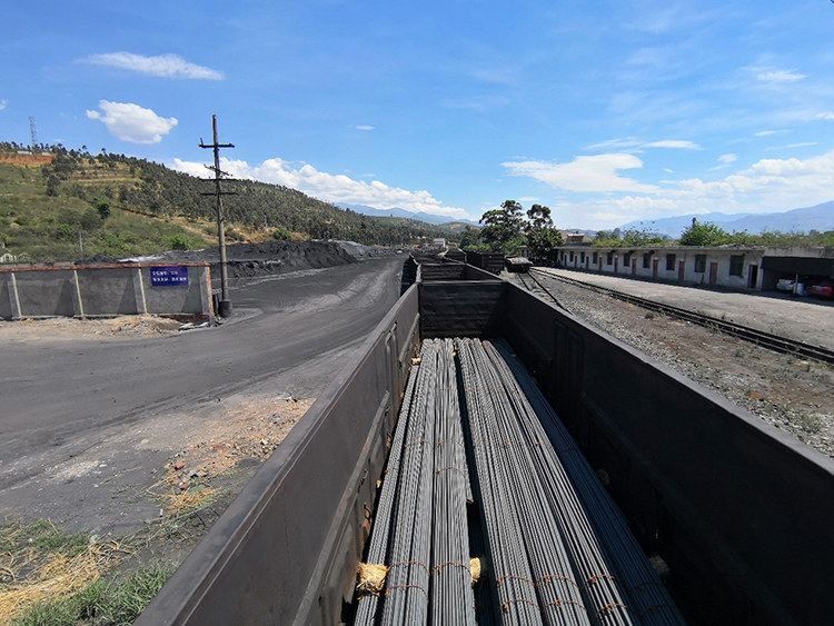 攀西(裝配建材)物流港單日車皮到達(dá)量創(chuàng)歷史新高(圖1) 攀西(裝配建材)物流港單日車皮到達(dá)量創(chuàng)歷史新高(圖1)