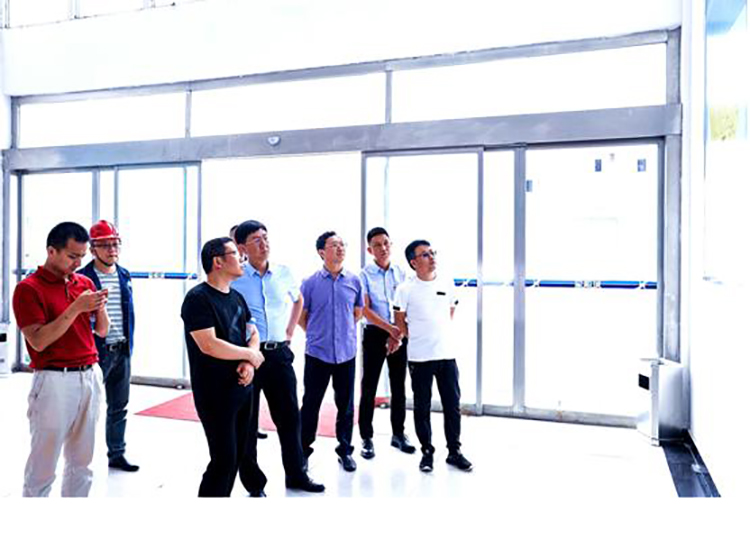 增強(qiáng)互信,深化合作,互利共贏—華融資產(chǎn)云南分公司副總經(jīng)理李國新到星船城公(圖2) 增強(qiáng)互信,深化合作,互利共贏—華融資產(chǎn)云南分公司副總經(jīng)理李國新到星船城公(圖2)