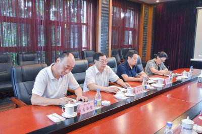 四川省循環(huán)經(jīng)濟(jì)協(xié)會(huì)赴川威集團(tuán)連界基地考察交流(圖4) 四川省循環(huán)經(jīng)濟(jì)協(xié)會(huì)赴川威集團(tuán)連界基地考察交流(圖4)