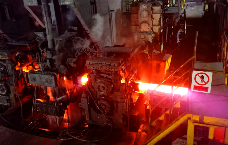 【專題】拼搏 超越 創(chuàng)奇跡 ——軋鋼月產(chǎn)突破48萬噸再創(chuàng)新紀(jì)錄(圖2) 【專題】拼搏 超越 創(chuàng)奇跡 ——軋鋼月產(chǎn)突破48萬噸再創(chuàng)新紀(jì)錄(圖2)