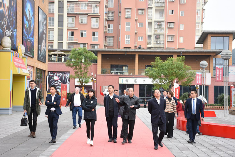 德國法蘭克福足球俱樂部蒞臨船石湖 運動特色小鎮(zhèn)考察交流(圖1) 德國法蘭克福足球俱樂部蒞臨船石湖 運動特色小鎮(zhèn)考察交流(圖1)