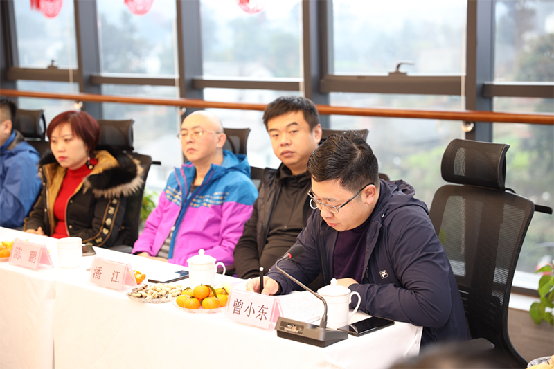 喜慶新春佳節(jié) 共話(huà)美好未來(lái)——川威集團(tuán)舉行迎新春座談會(huì)(圖5) 喜慶新春佳節(jié) 共話(huà)美好未來(lái)——川威集團(tuán)舉行迎新春座談會(huì)(圖5)