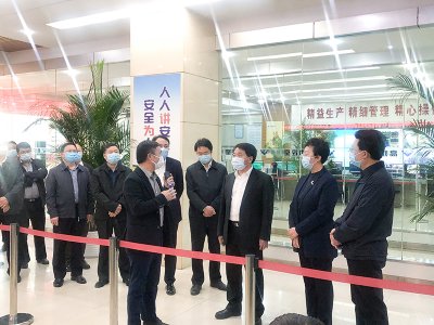 省委常委 常務(wù)副省長羅文蒞臨川威集團(tuán)調(diào)研