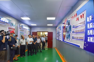 內(nèi)江市人大常委會辦公室到訪川威集團