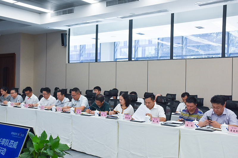 省人社廳副廳長(zhǎng)黃曉東一行蒞臨川威調(diào)研(圖6)