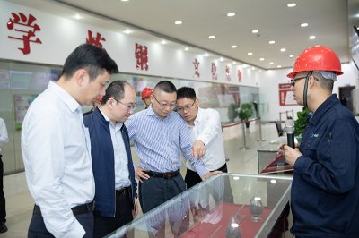 浦發(fā)銀行成都分行考察川威集團連界基地