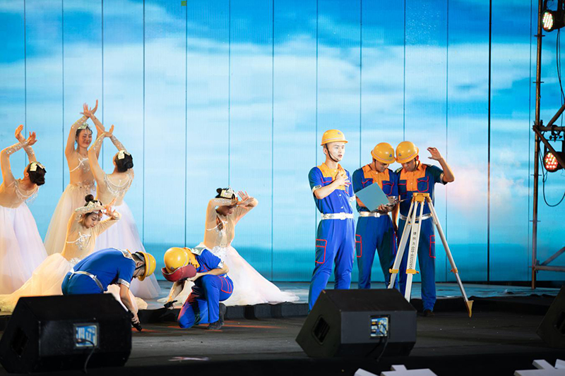 集團(tuán)公司舉行2020迎中秋慶國慶文藝晚會(huì)(圖6) 集團(tuán)公司舉行2020迎中秋慶國慶文藝晚會(huì)(圖6)