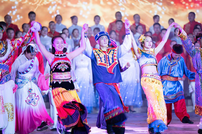 集團(tuán)公司舉行2020迎中秋慶國慶文藝晚會(huì)(圖11) 集團(tuán)公司舉行2020迎中秋慶國慶文藝晚會(huì)(圖11)