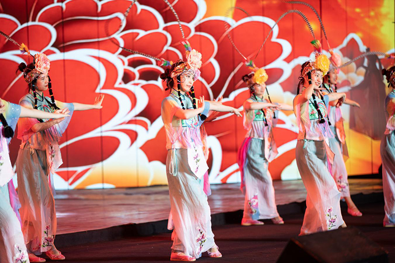 集團(tuán)公司舉行2020迎中秋慶國慶文藝晚會(huì)(圖12) 集團(tuán)公司舉行2020迎中秋慶國慶文藝晚會(huì)(圖12)