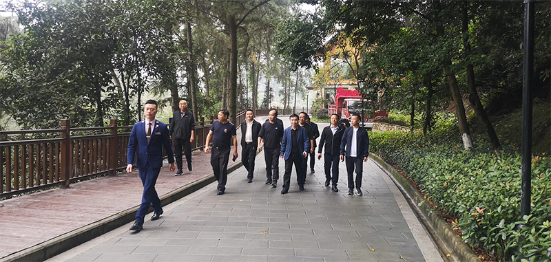 王勁董事長節(jié)日期間調(diào)研連界基地在建項目(圖1) 王勁董事長節(jié)日期間調(diào)研連界基地在建項目(圖1)