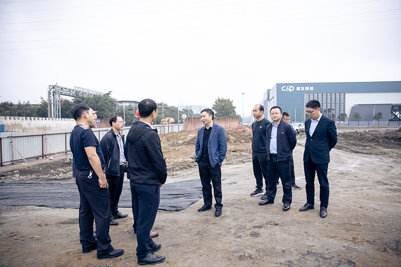 王勁董事長節(jié)日期間調(diào)研連界基地在建項目(圖2) 王勁董事長節(jié)日期間調(diào)研連界基地在建項目(圖2)