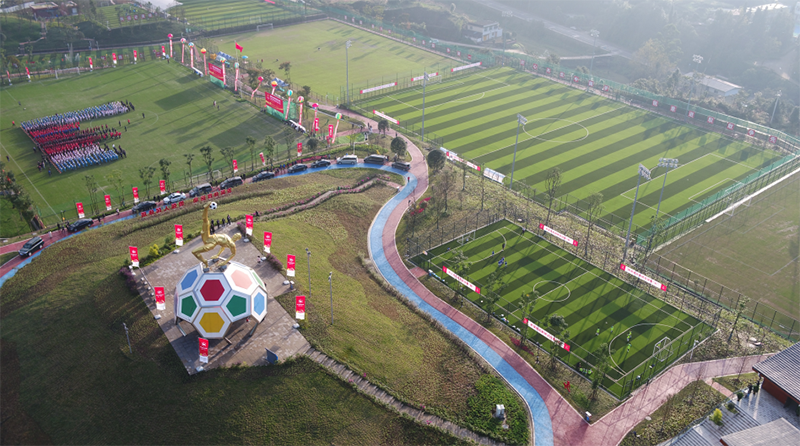 國家南方·連界足球競訓基地入駐儀式隆重舉行(圖11) 國家南方·連界足球競訓基地入駐儀式隆重舉行(圖11)