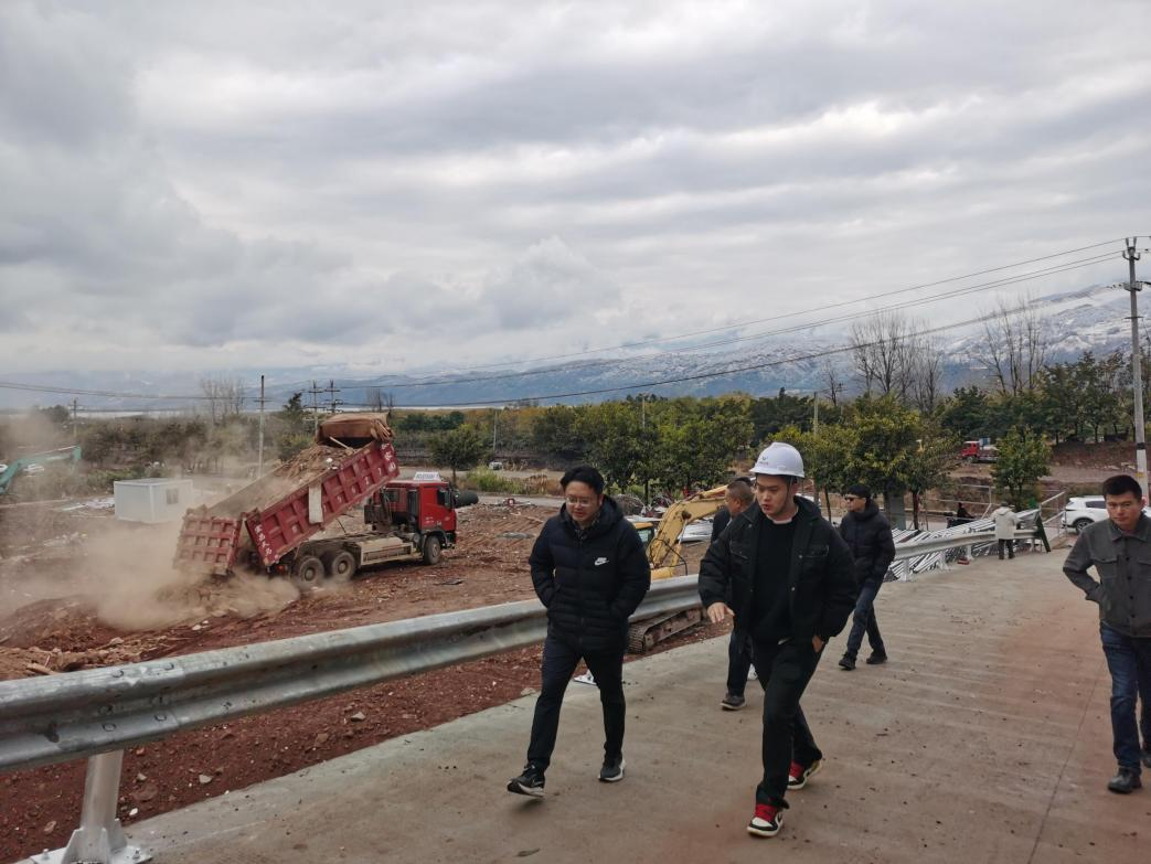 發(fā)揚南泥灣精神 堅決打贏“攻堅戰(zhàn)”(圖5) 發(fā)揚南泥灣精神 堅決打贏“攻堅戰(zhàn)”(圖5)