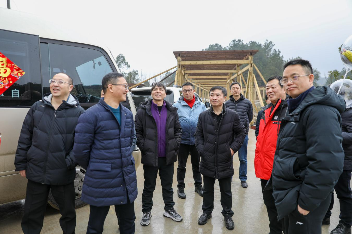 王勁董事長調(diào)研連界基地轉(zhuǎn)型升級工程項目(圖3) 王勁董事長調(diào)研連界基地轉(zhuǎn)型升級工程項目(圖3)