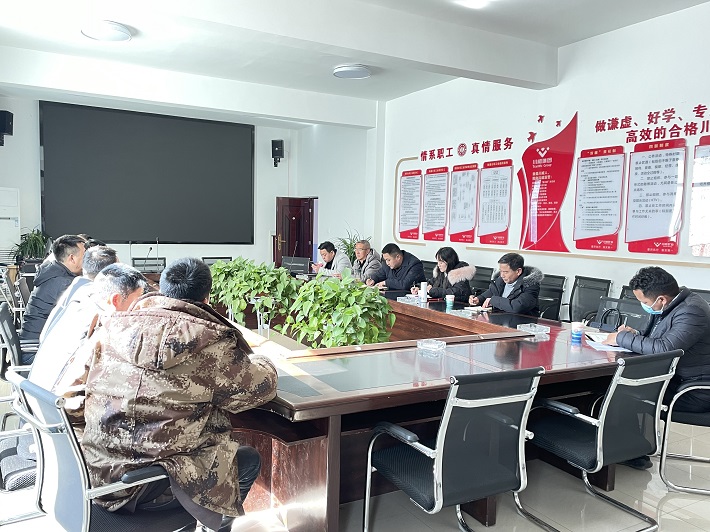 會(huì)理市副市長(zhǎng)鄭磊蒞臨礦業(yè)總公司會(huì)理區(qū)域礦山檢查(圖2) 會(huì)理市副市長(zhǎng)鄭磊蒞臨礦業(yè)總公司會(huì)理區(qū)域礦山檢查(圖2)