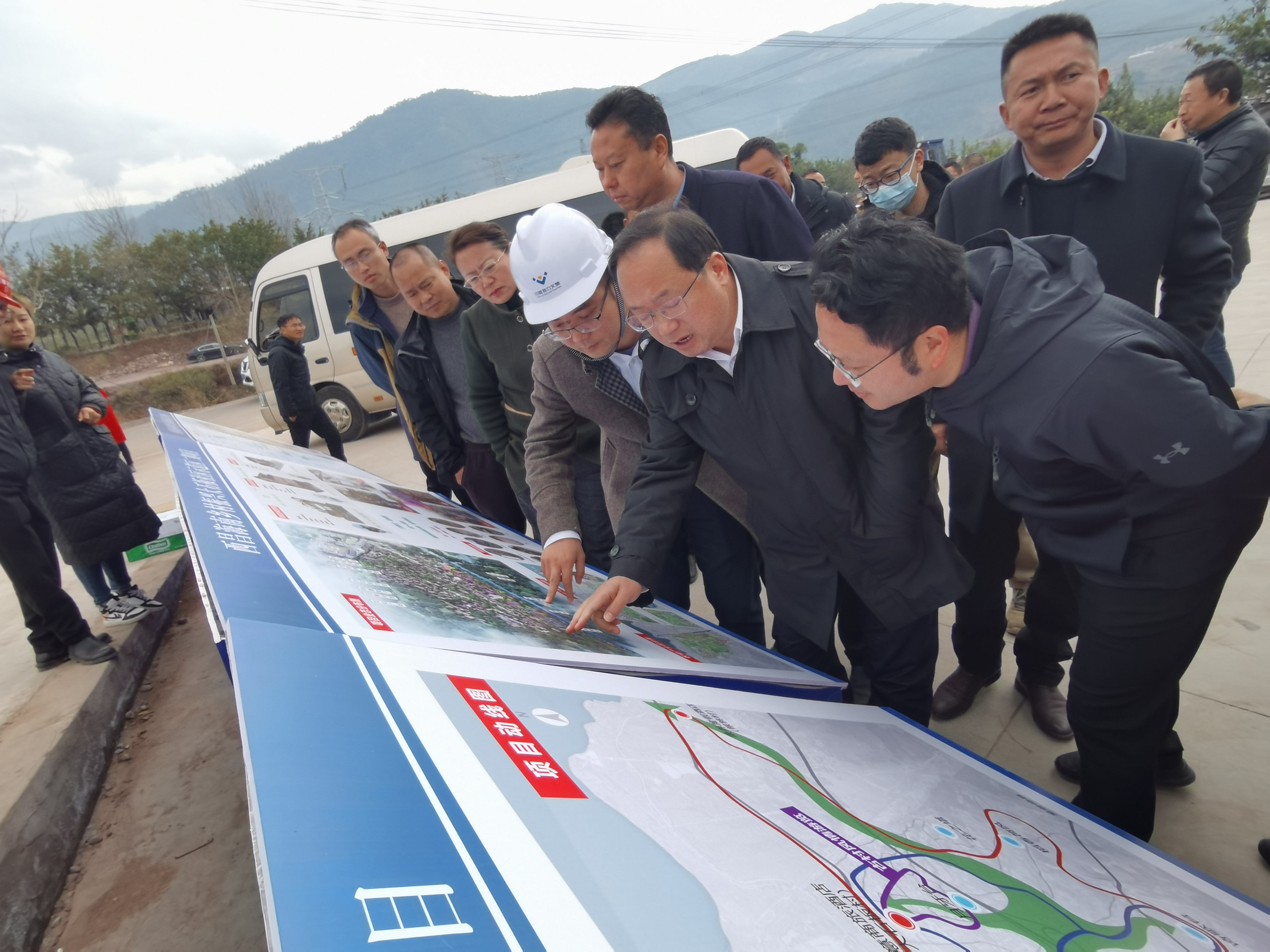 堅(jiān)定信心、咬定目標(biāo)，獻(xiàn)禮70周年(圖2)