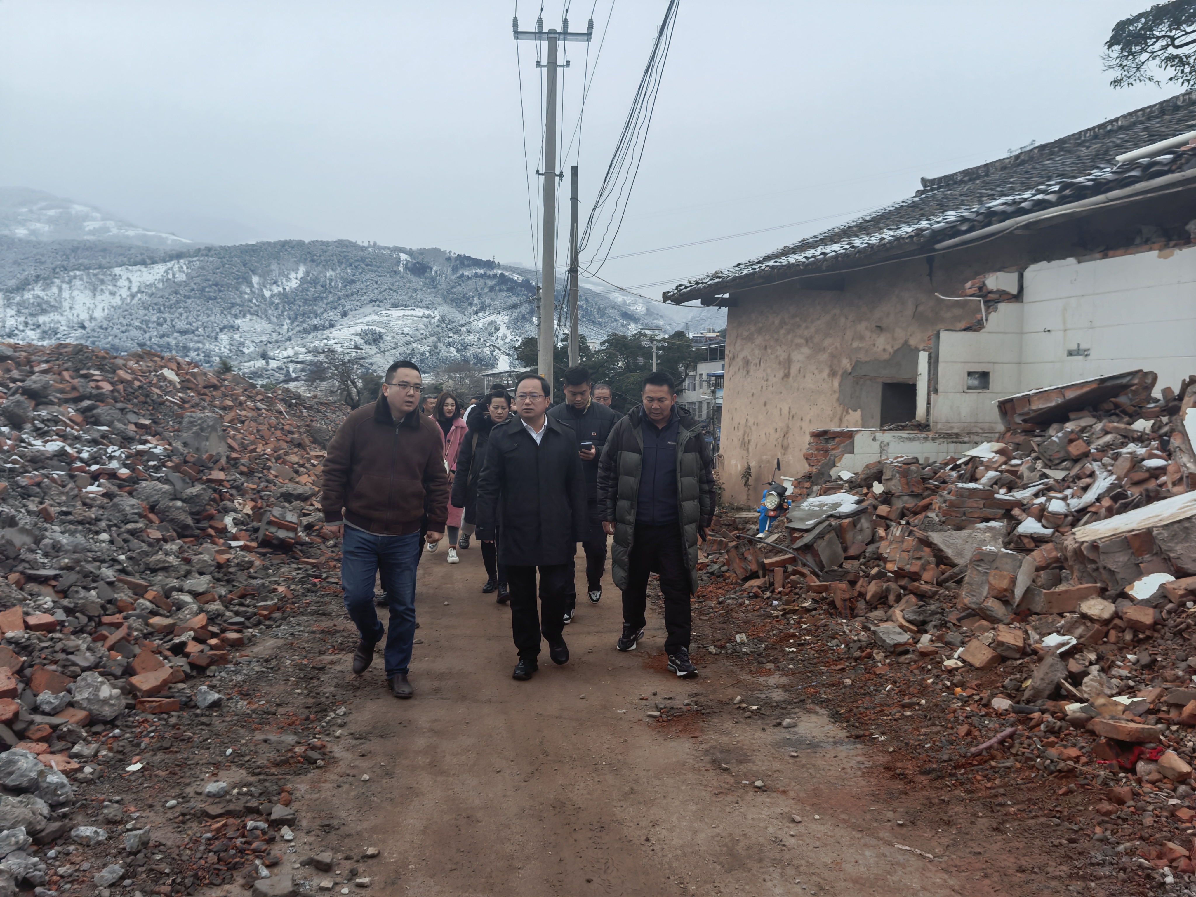 堅(jiān)定信心、咬定目標(biāo)，獻(xiàn)禮70周年(圖3)