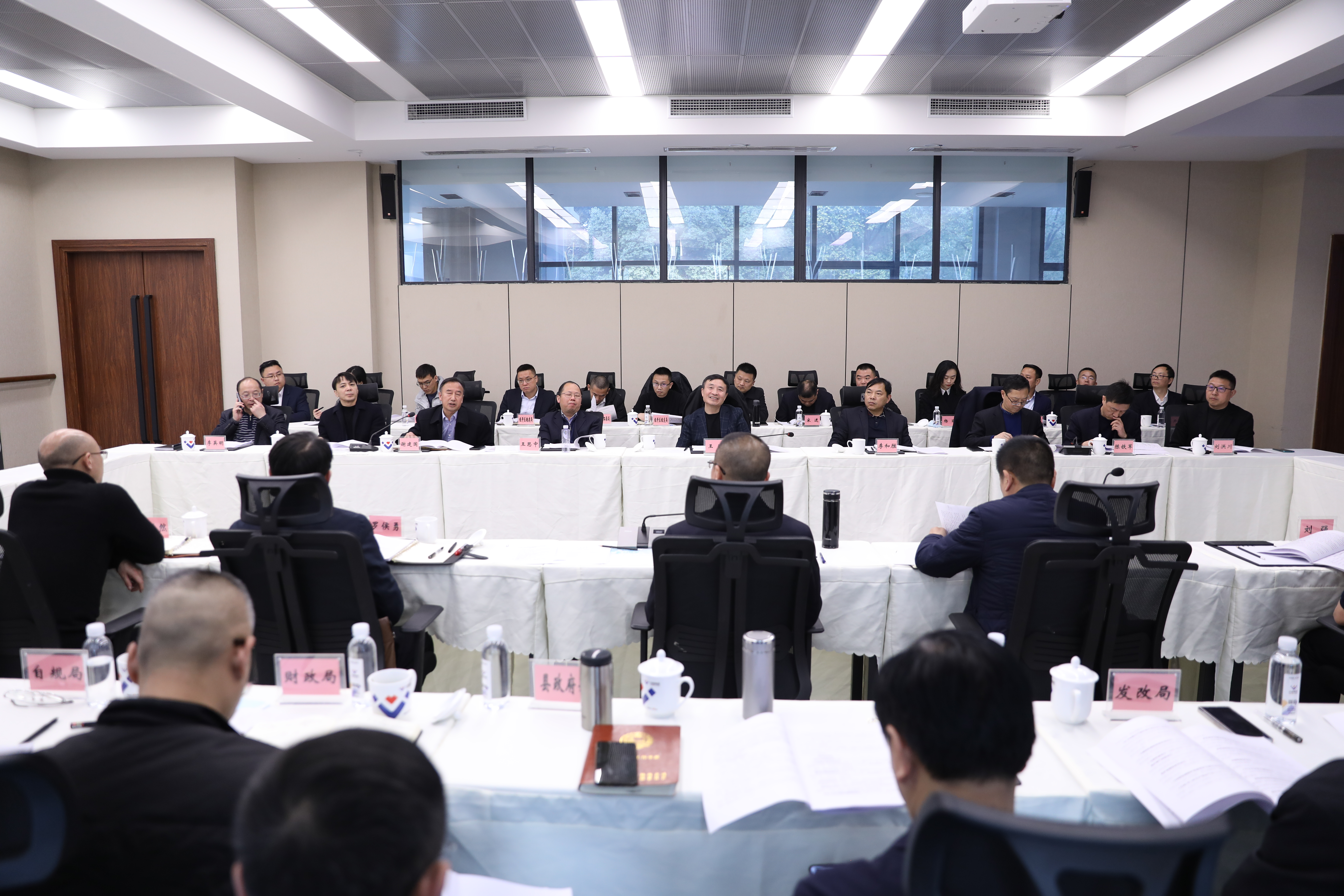 威遠(yuǎn)縣·川威集團(tuán)召開(kāi)產(chǎn)業(yè)發(fā)展專(zhuān)題工作會(huì)(圖6) 威遠(yuǎn)縣·川威集團(tuán)召開(kāi)產(chǎn)業(yè)發(fā)展專(zhuān)題工作會(huì)(圖6)