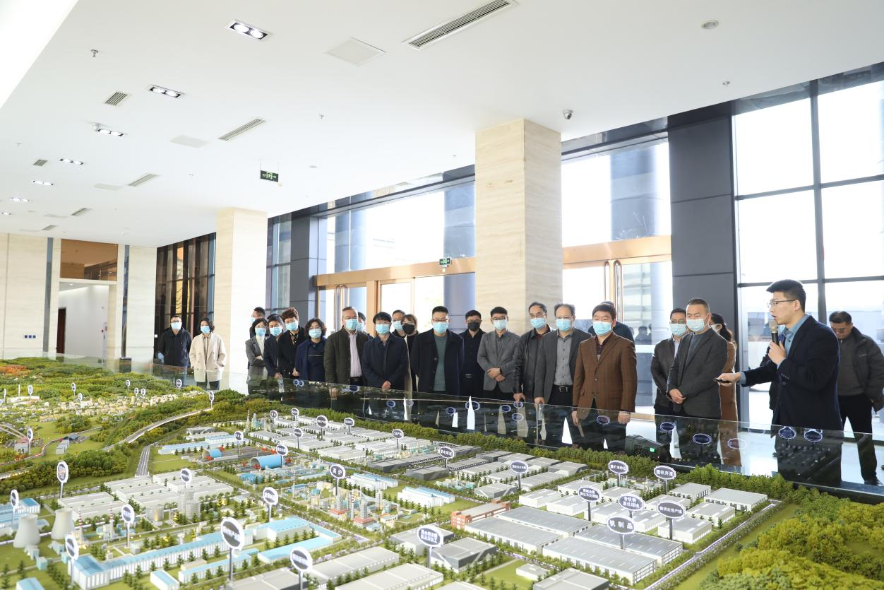 省冶金地質(zhì)勘查院侯院長一行蒞臨川威集團(tuán)連界基地考察交流