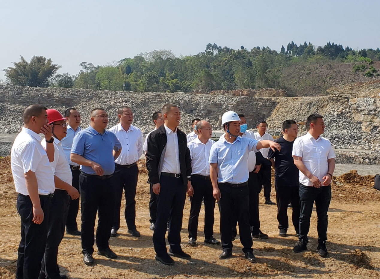 仁壽縣委書記王岳一行蒞臨星船城建寶公司礦山開展工作調(diào)研