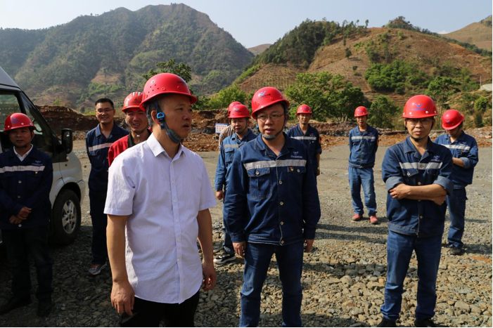 國家礦安局四川局唐平蒞臨星船城瑞達公司督察礦山工作(圖2) 國家礦安局四川局唐平蒞臨星船城瑞達公司督察礦山工作(圖2)