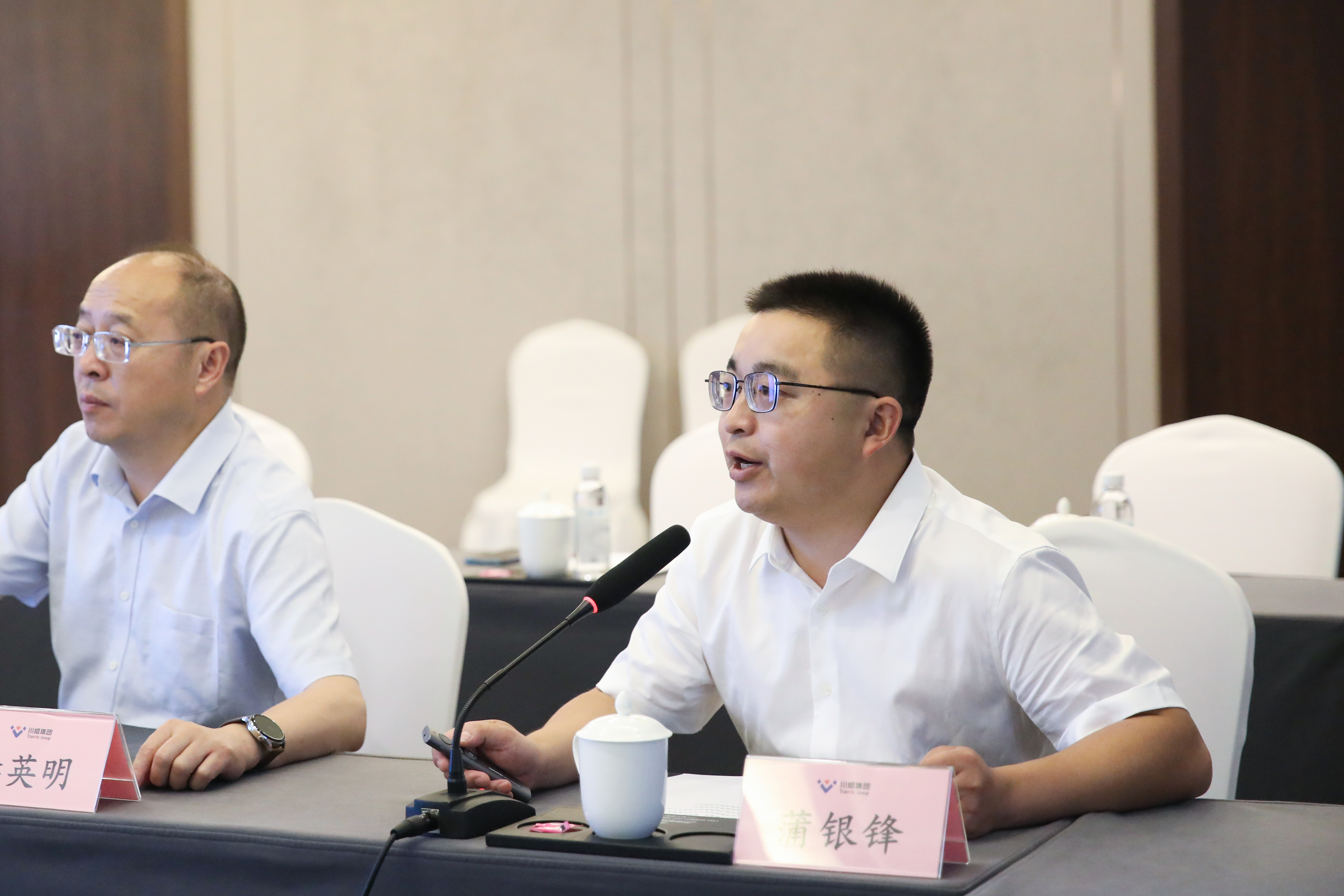 西昌市黨政代表團一行來訪川威連界基地考察調研(圖6) 西昌市黨政代表團一行來訪川威連界基地考察調研(圖6)