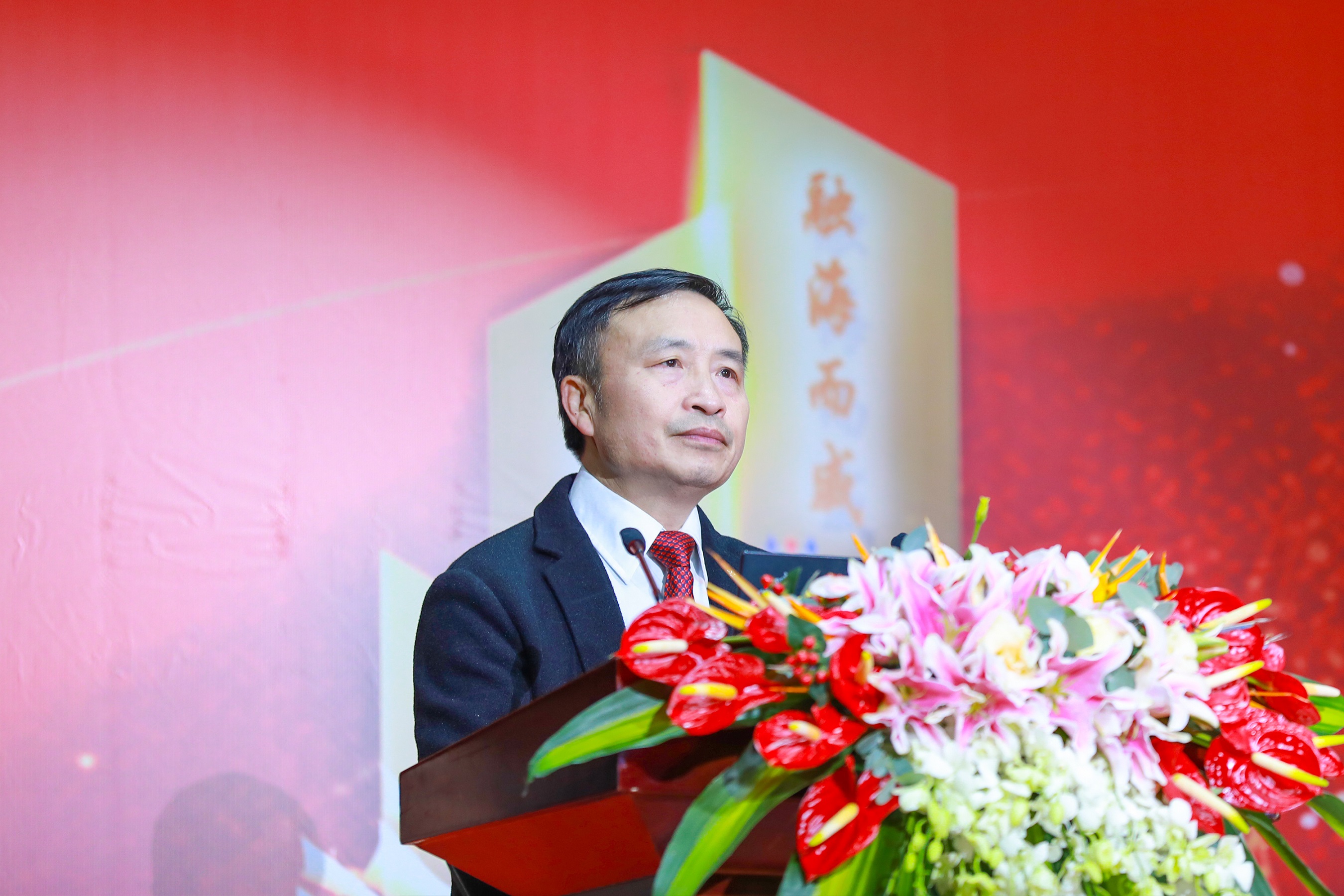 創(chuàng)造奇跡 追求卓越——川威集團隆重召開2022年年會暨三代會(圖4)