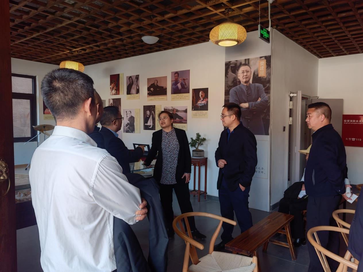 雷波縣委書記一行蒞臨考察大石板鄉(xiāng)村振興項(xiàng)目(圖2)