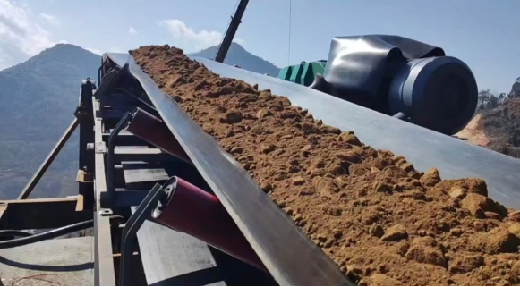 68天創(chuàng)奇跡，推動(dòng)資源再利用 ——礦業(yè)總公司白草礦區(qū)豪豬溝排土場資源再利用項(xiàng)目紀(jì)實(shí)