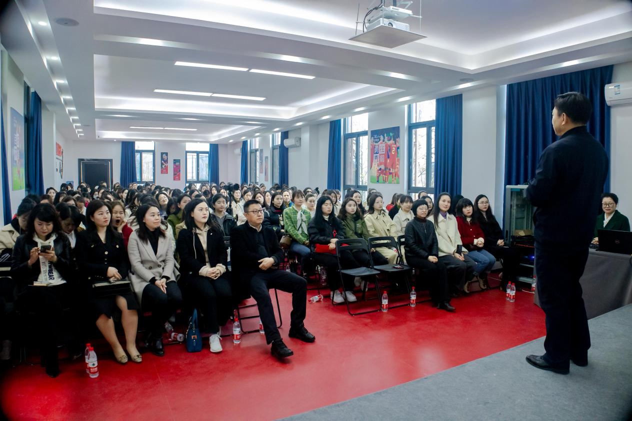 川威集團(tuán)開(kāi)展2023年慶“三八”國(guó)際婦女節(jié)系列活動(dòng)(圖7)