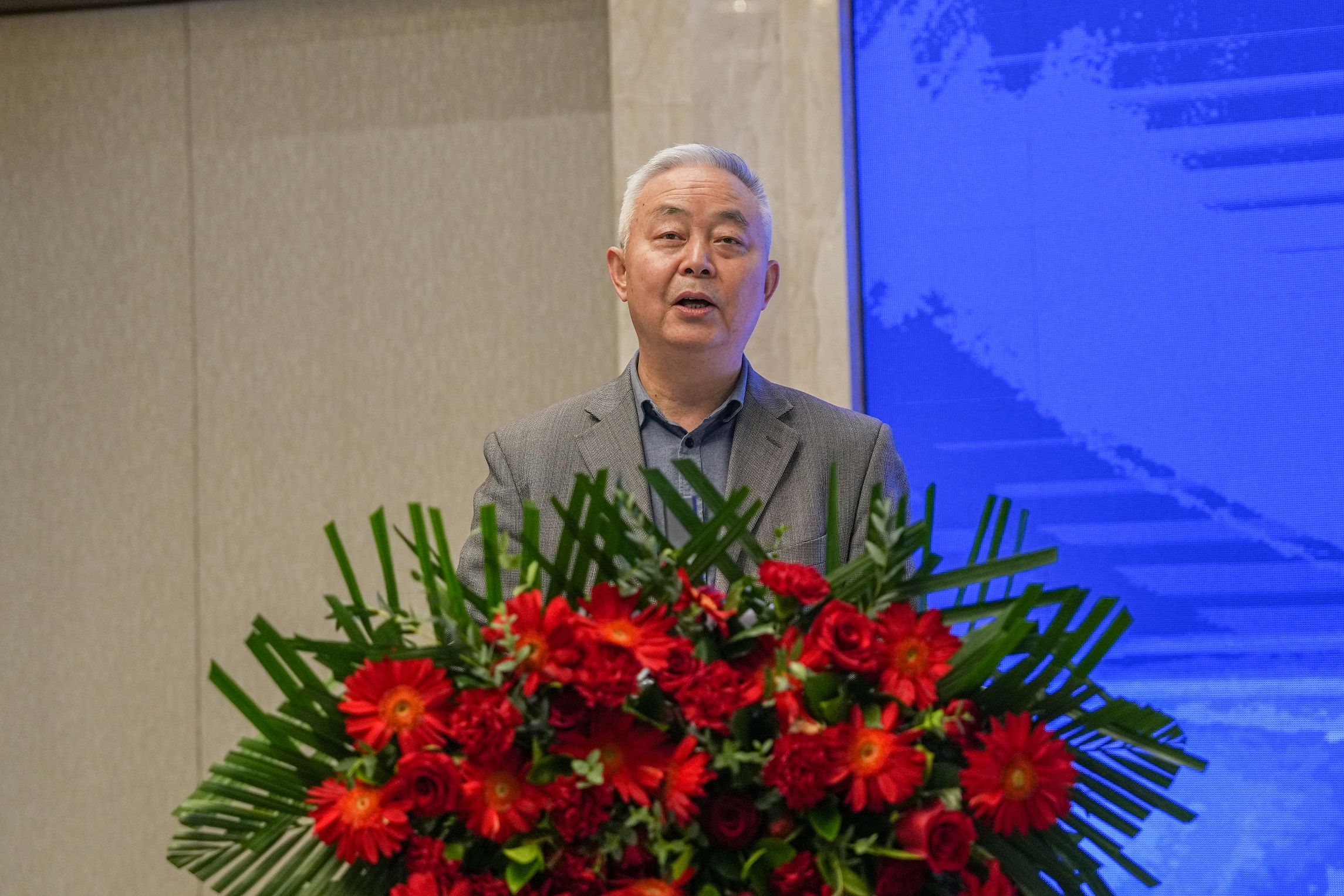 第八屆陜晉川甘鋼企高峰論壇理事長(zhǎng)會(huì)議在西昌順利召開(圖9)