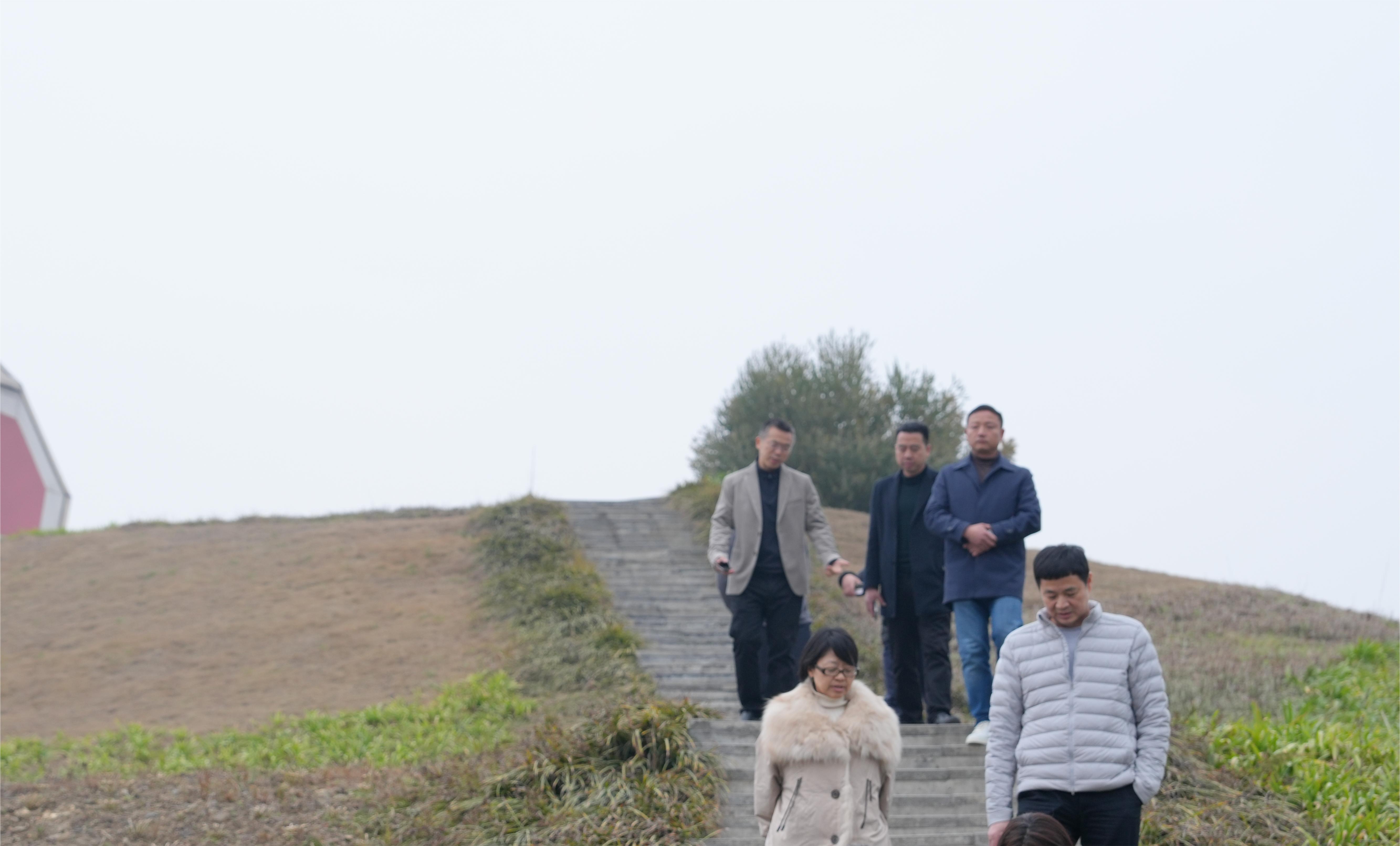 省主流媒體一行赴川威集團(tuán)連界基地考察交流(圖3)