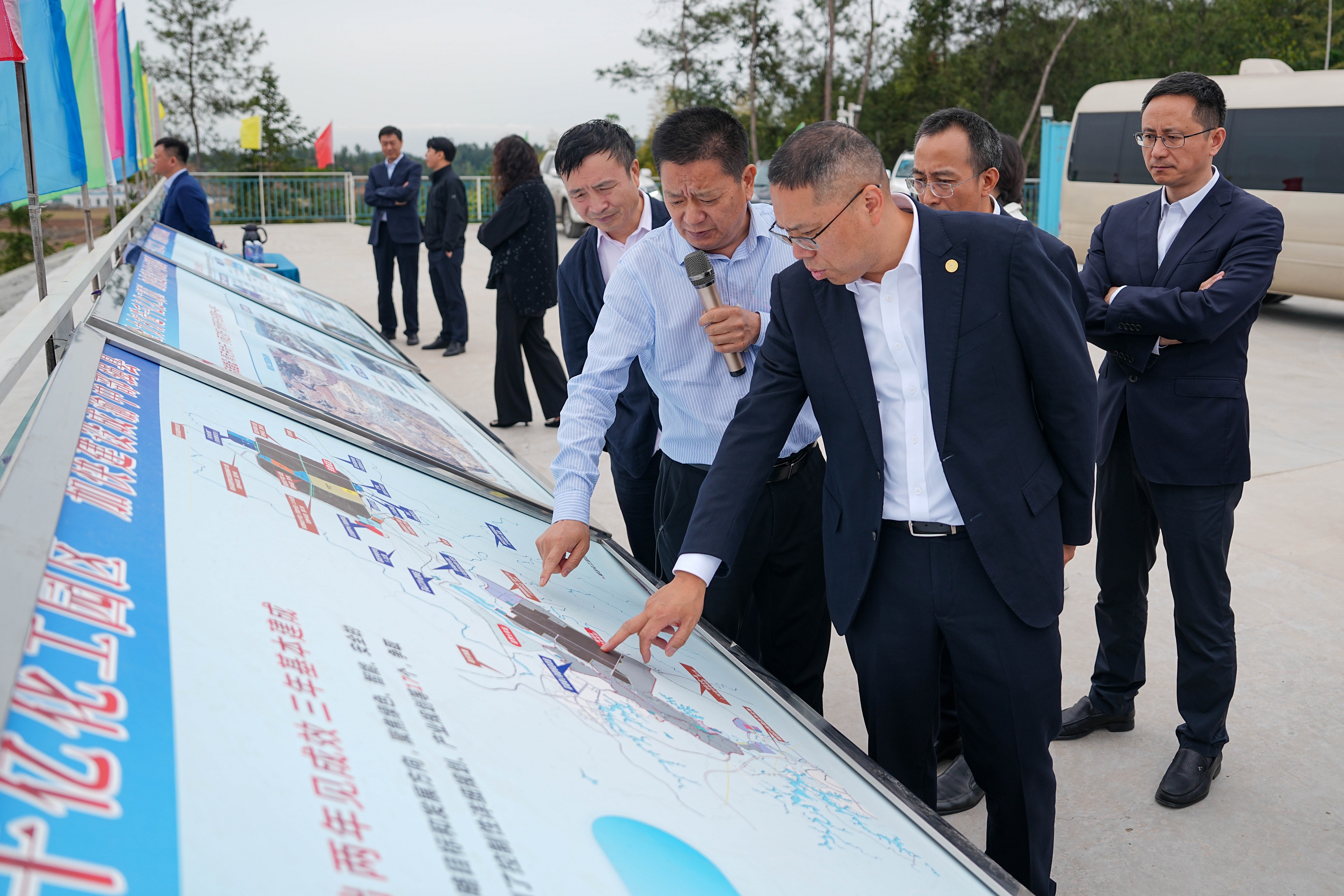 川發(fā)展到川威考察交流(圖2)