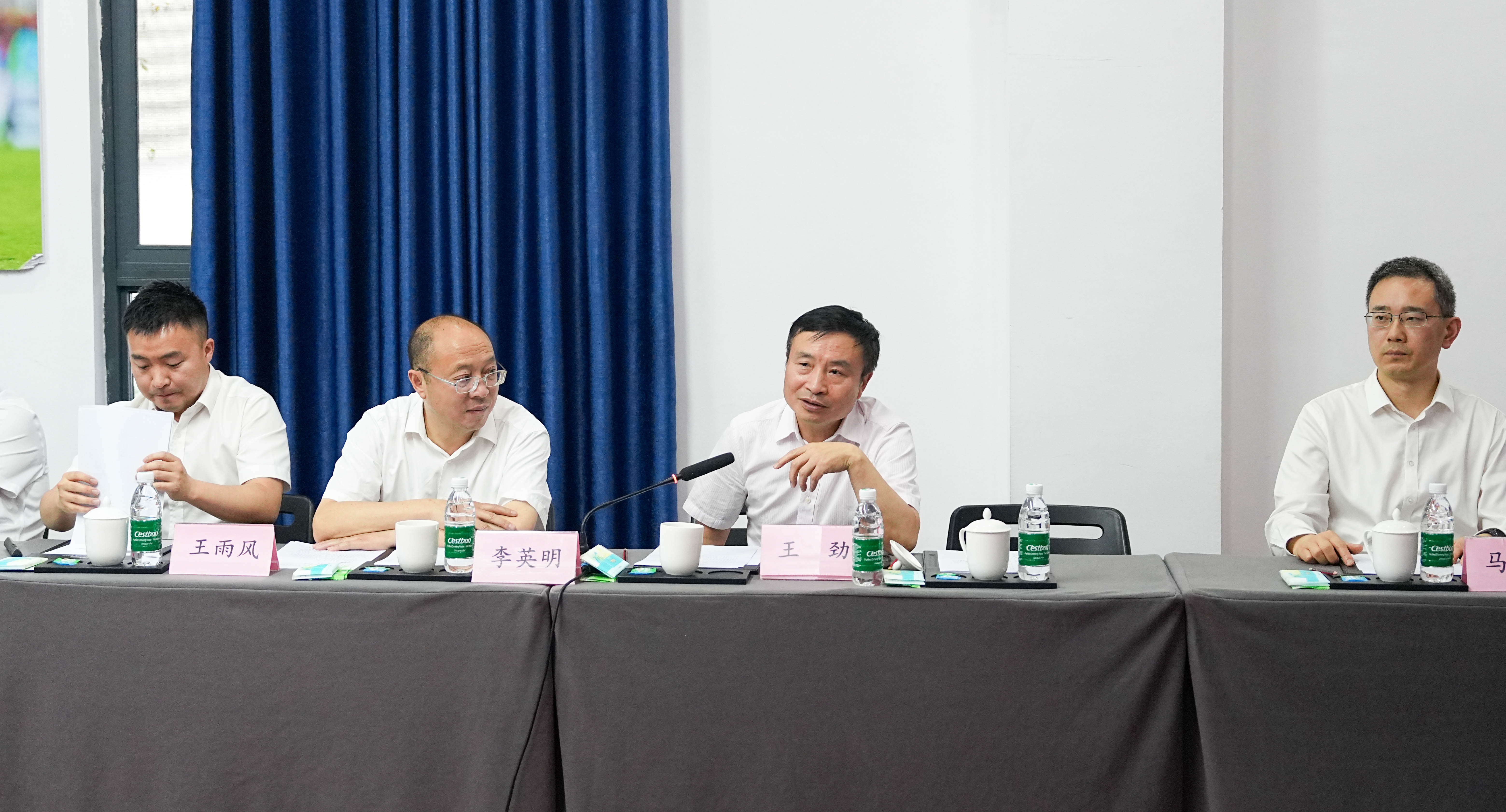 資中縣青少年運動學(xué)校與眾欣體育文化發(fā)展有限公司舉行合作協(xié)議簽訂及揭牌活動(圖4)