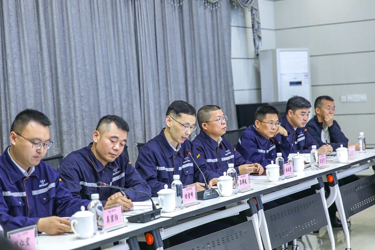 勞動創(chuàng)造價值 奮斗譜寫未來——王勁董事長五一勞動節(jié)到連界基地一線慰問并交流座談(圖5) 勞動創(chuàng)造價值 奮斗譜寫未來——王勁董事長五一勞動節(jié)到連界基地一線慰問并交流座談(圖5)