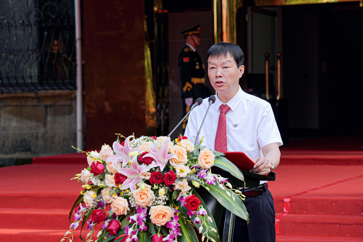 百年川威  價(jià)值企業(yè)——川威集團(tuán)隆重舉行成立二十六周年升旗儀式(圖6)