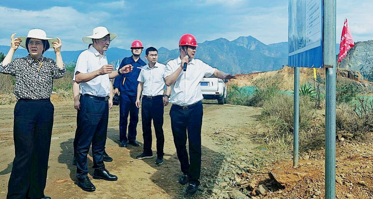 攀枝花市委書記張正紅蒞臨星船城瑞達公司調(diào)研