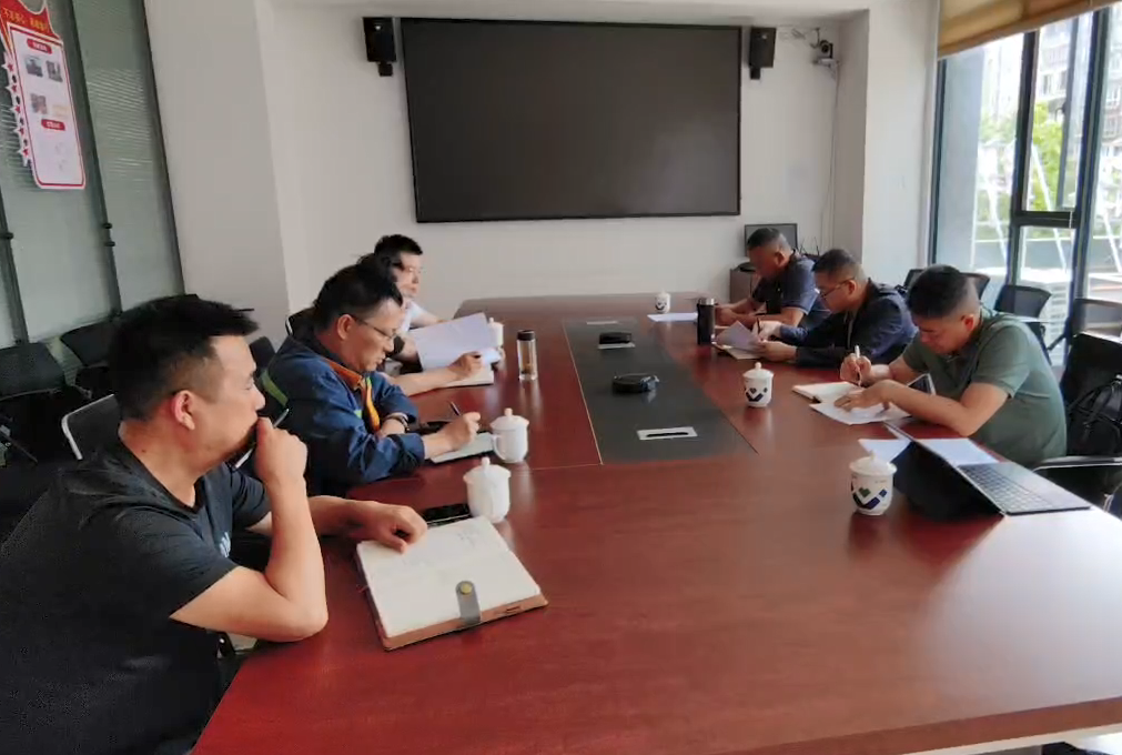 會(huì)理市委副書記、市長(zhǎng)徐陽到礦業(yè)總公司財(cái)通公司調(diào)研(圖3)