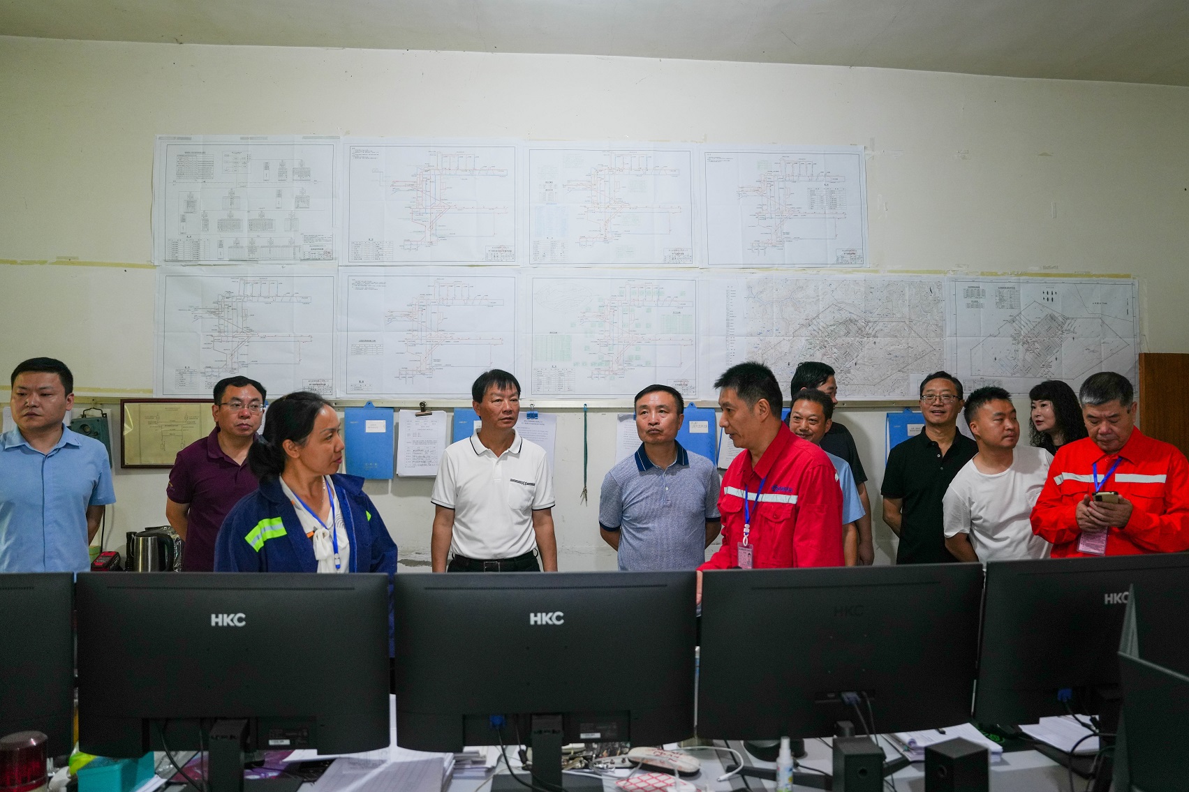 王勁董事長(zhǎng)中秋佳節(jié)深入一線慰問(wèn)調(diào)研(圖3)