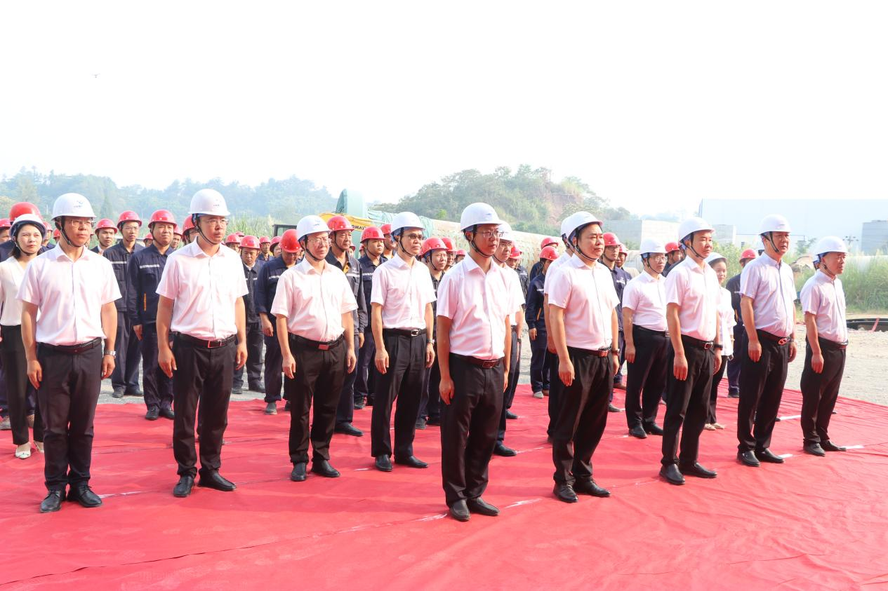 踐行“苦練內(nèi)功” 打造建寶天府新名片 ——星船城建寶公司舉行水泥磨系統(tǒng)節(jié)能升級(jí)改造項(xiàng)目竣工典禮
