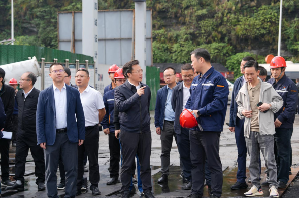 畢勝副市長(zhǎng)帶隊(duì)到川威關(guān)心企業(yè)發(fā)展